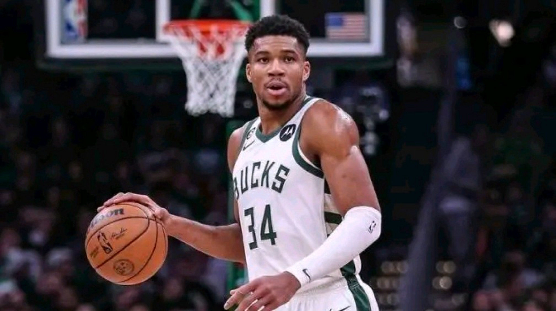  字母哥nba首秀 