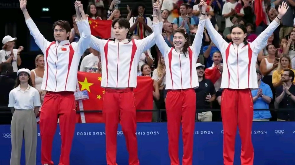 里程碑夜！浙江队单刀错失，中超今晚刷纪录，质疑声仍在，球探报告显示潜力的简单介绍